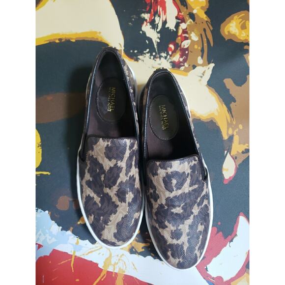 Michael Kors Keaton Studded Two-Tone Python Embossed Leather Slip-On Size 6.5 - Picture 2 of 6